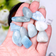 Load image into Gallery viewer, Aquamarine Tumbled Stones
