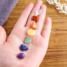 Load image into Gallery viewer, Moon-Shaped Clear Quartz Plate Chakra Set