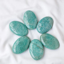 Load image into Gallery viewer, Amazonite Palm Stone