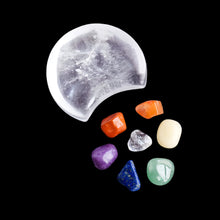 Load image into Gallery viewer, Moon-Shaped Clear Quartz Plate Chakra Set