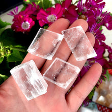 Load image into Gallery viewer, Calcite (White or Yellow 50g/bag)