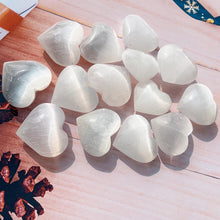 Load image into Gallery viewer, Selenite Heart